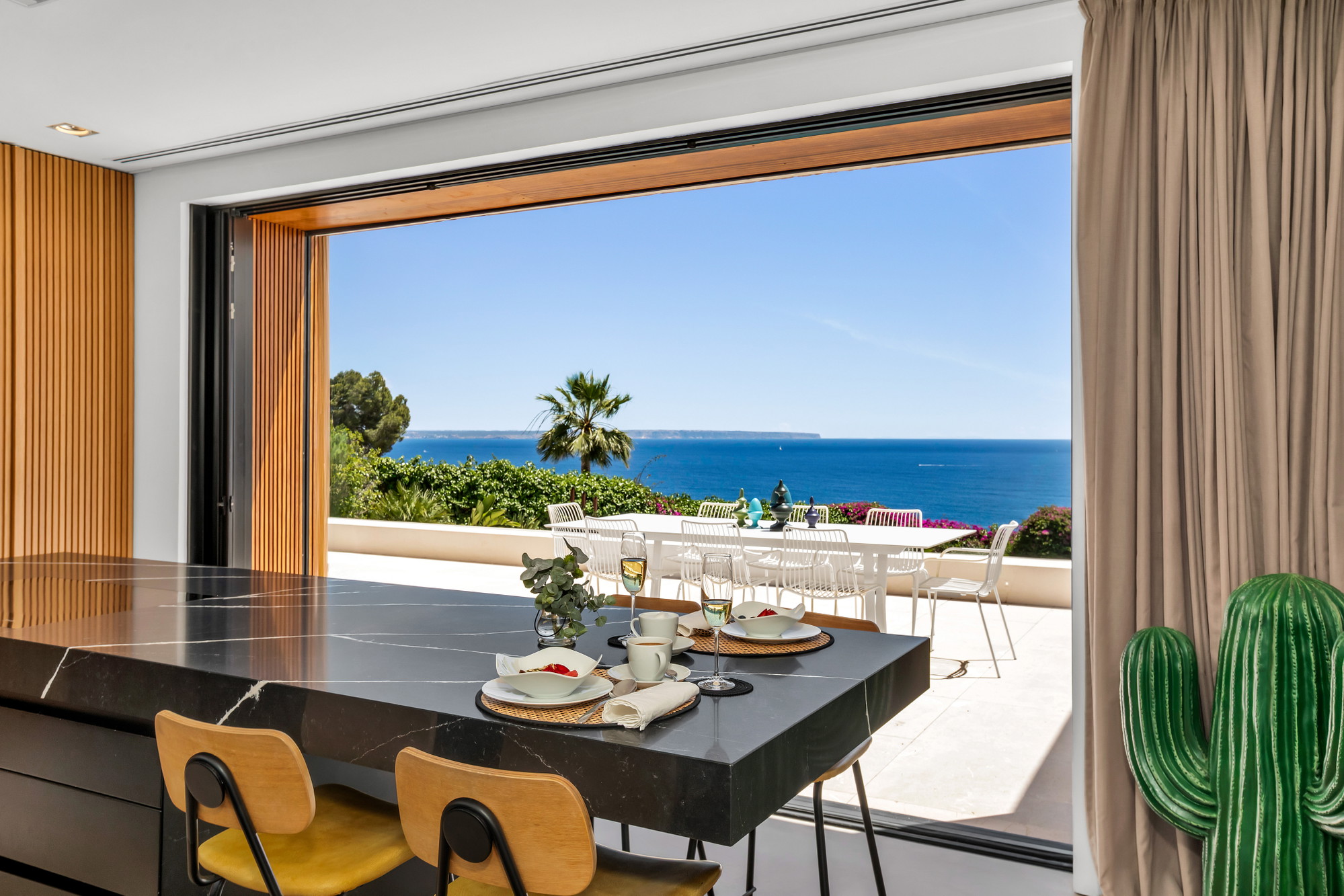 Villa mit Meerblick – Sommer über der Bucht von Palma - 14