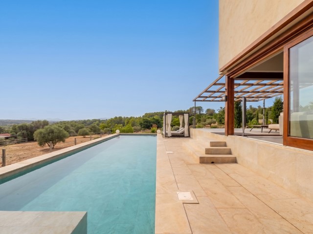 Modernes Landhaus mit Pool und Reitanlagen - 5