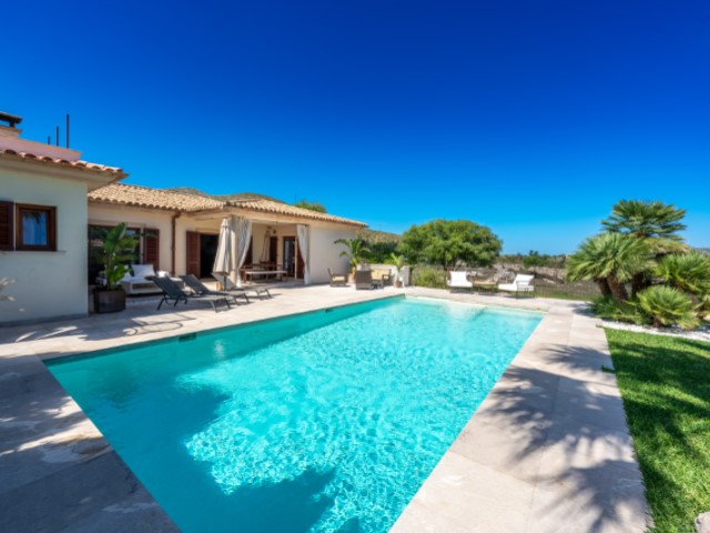 Renovierte Finca mit Pool und Panoramablick bis zum Meer - 14