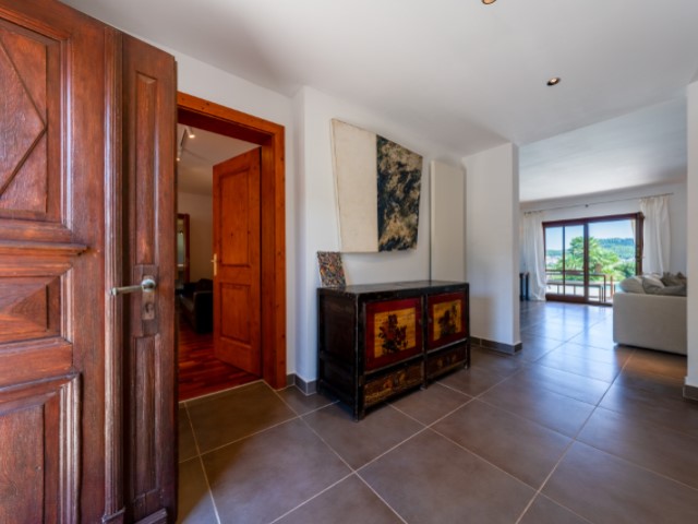 Renovierte Finca mit Pool und Panoramablick bis zum Meer - 17