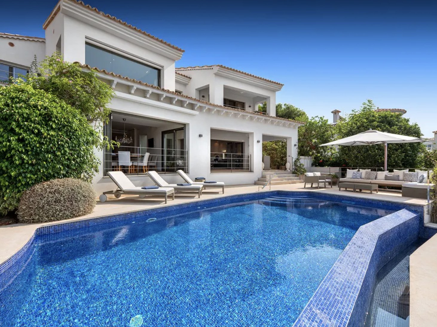 Mediterrane Villa mit Panoramablick – Luxusimmobilie kaufen auf Mallorca, Santa Ponsa