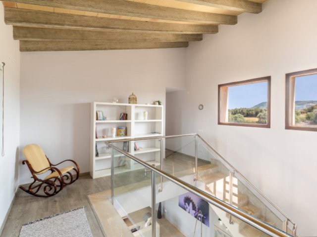 Landhaus mit moderner Innenausstattung, Pool und Ferienvermietungs-Erlaubnis - 14