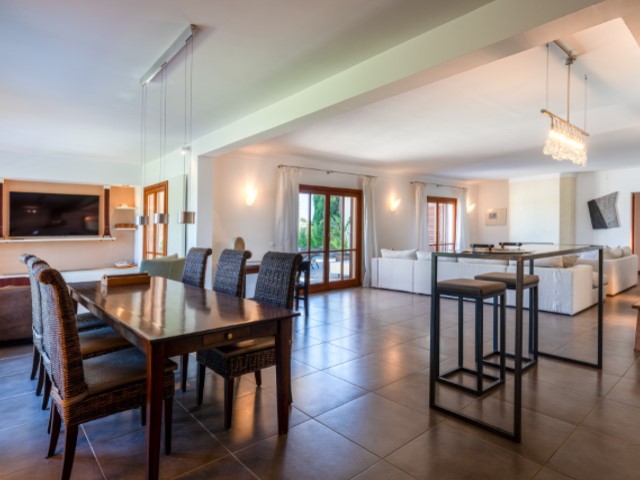 Renovierte Finca mit Pool und Panoramablick bis zum Meer - 21