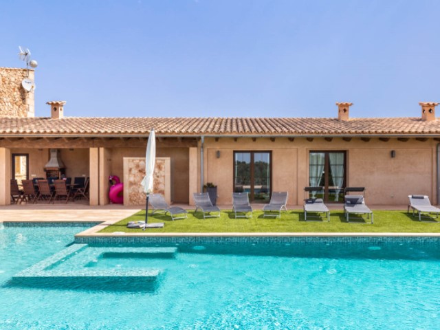 Landhaus mit moderner Innenausstattung, Pool und Ferienvermietungs-Erlaubnis - 6
