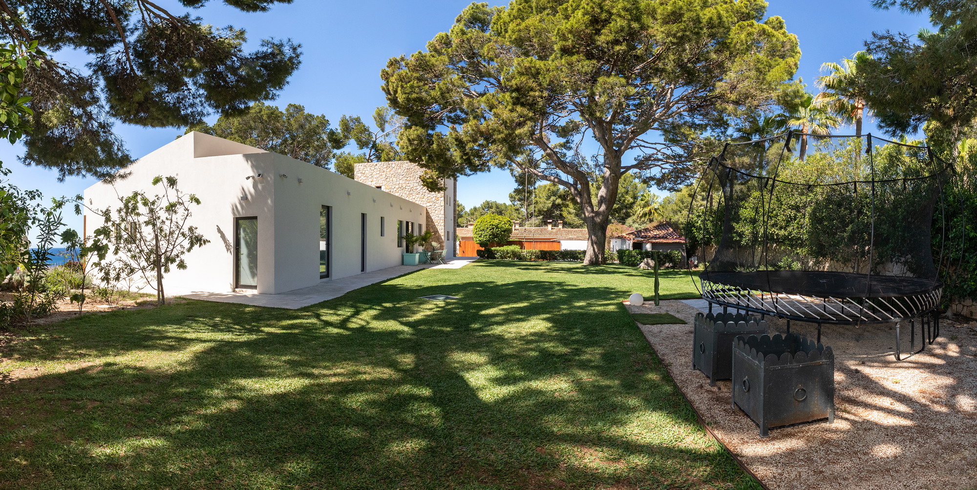 Villa mit Meerblick – Sommer über der Bucht von Palma - 8