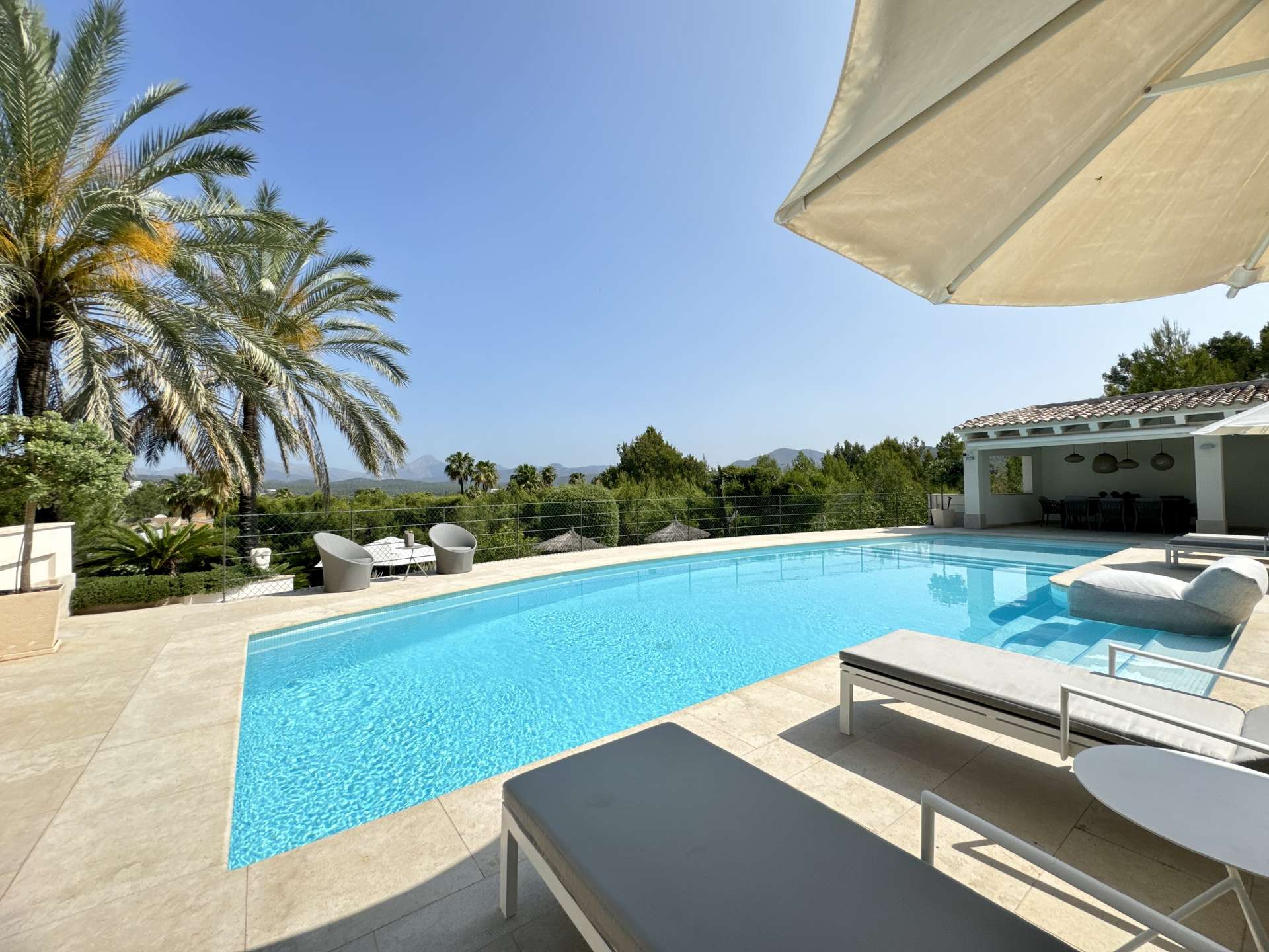Moderne Villa mit Landschafts- & Bergblick – Luxusimmobilie kaufen auf Mallorca, Nova Santa Ponsa