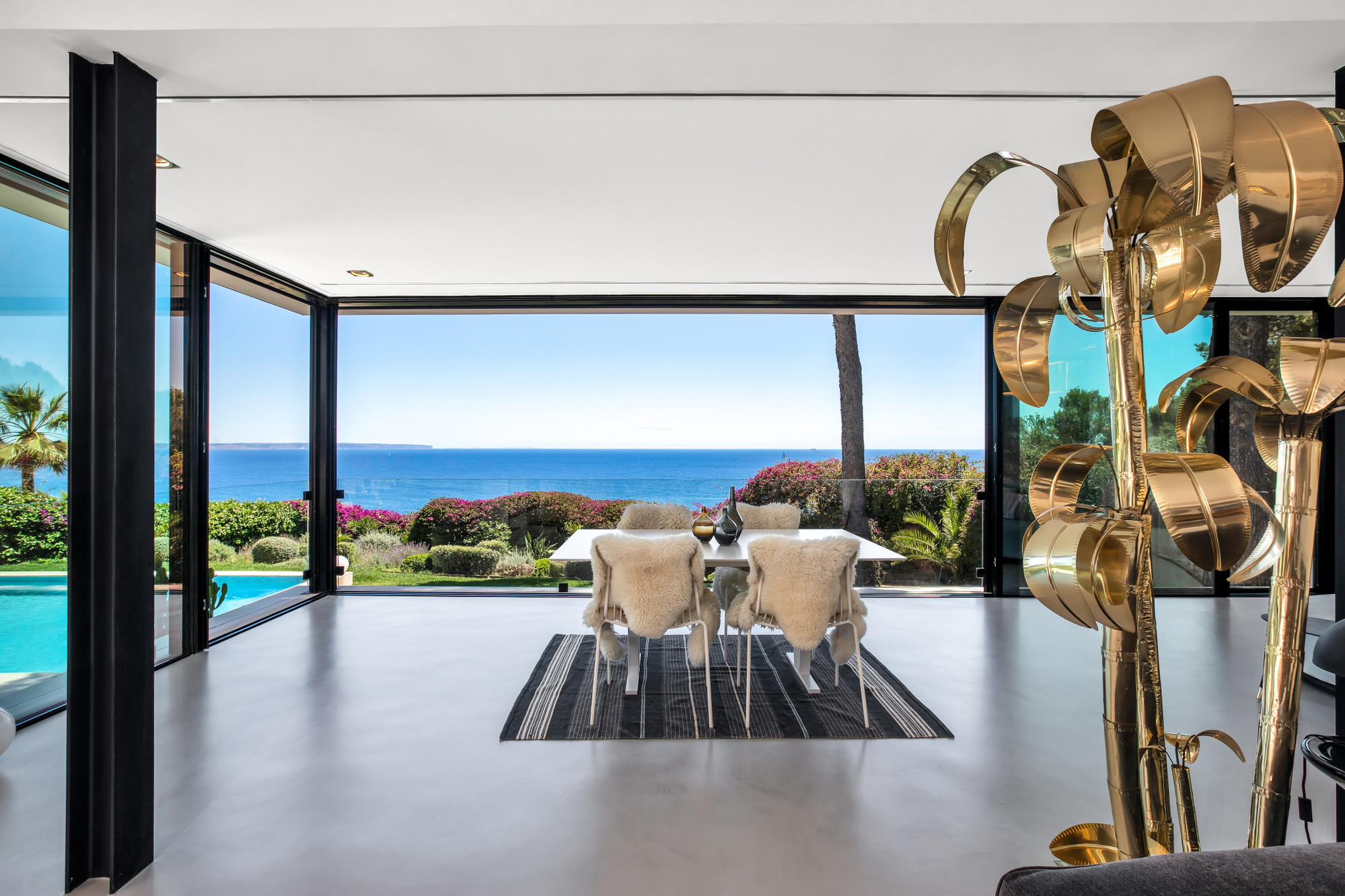 Villa mit Meerblick – Sommer über der Bucht von Palma - 16