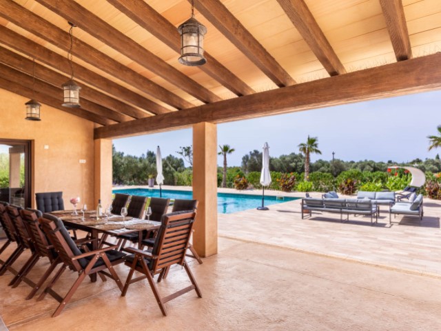 Landhaus mit moderner Innenausstattung, Pool und Ferienvermietungs-Erlaubnis - 10