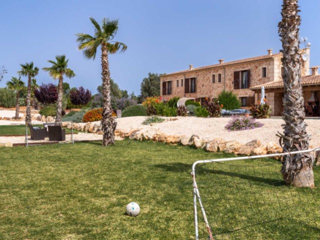 Landhaus mit moderner Innenausstattung, Pool und Ferienvermietungs-Erlaubnis - 4