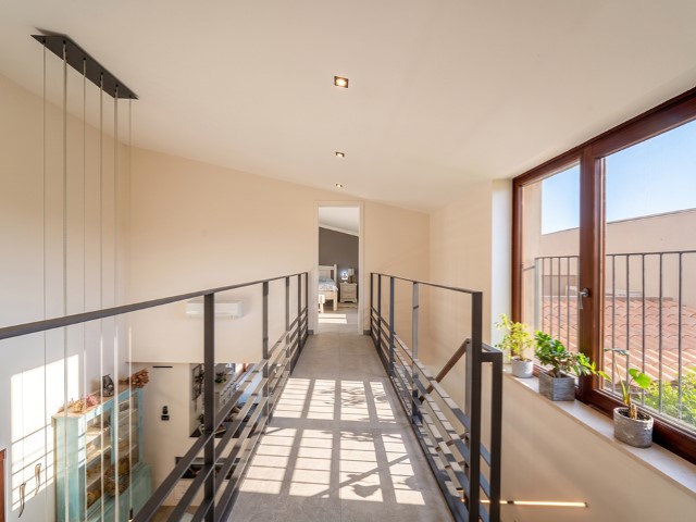 Modernes Landhaus mit Pool und Reitanlagen - 16