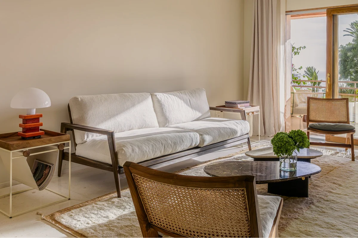 Möblierte Design-Wohnung mit Meerblick in La Bonanova