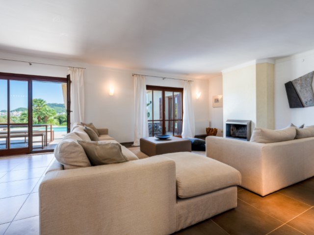 Renovierte Finca mit Pool und Panoramablick bis zum Meer - 20