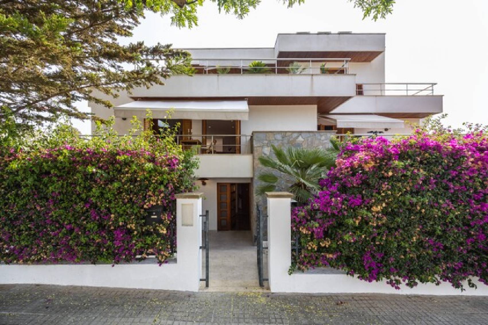Renoviertes Penthouse mit weitläufigen Terrassen – Luxusimmobilie kaufen auf Mallorca, La Bonanova, Palma de Mallorca