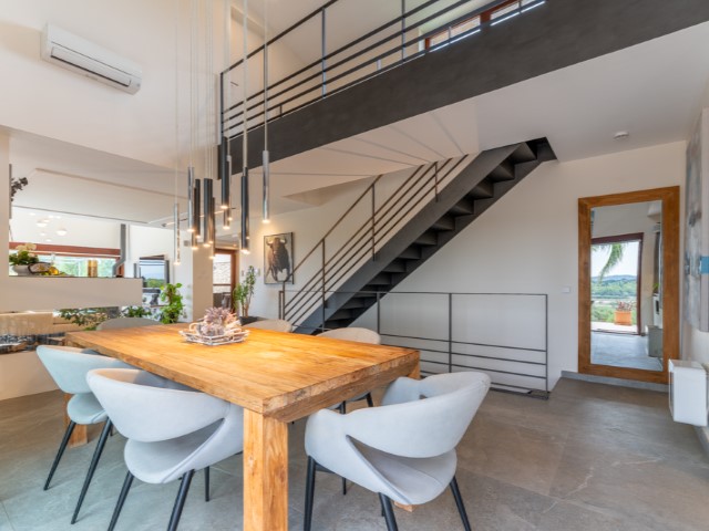 Modernes Landhaus mit Pool und Reitanlagen - 11
