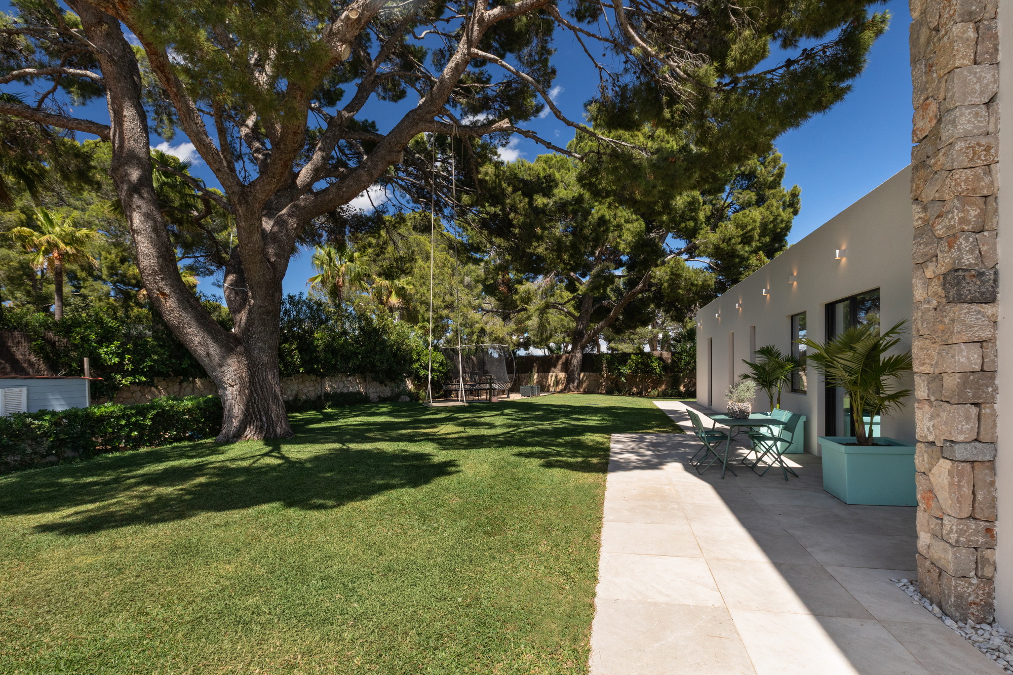 Villa mit Meerblick – Sommer über der Bucht von Palma - 9
