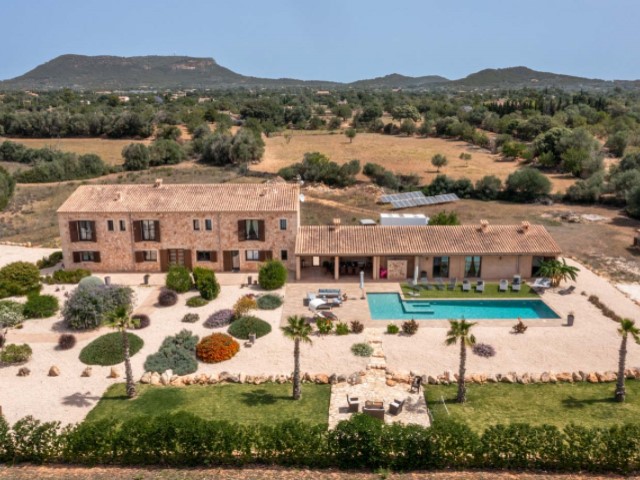 Landhaus mit moderner Innenausstattung, Pool und Ferienvermietungs-Erlaubnis – Luxusimmobilie kaufen auf Mallorca, Llucmajor, Mallorca