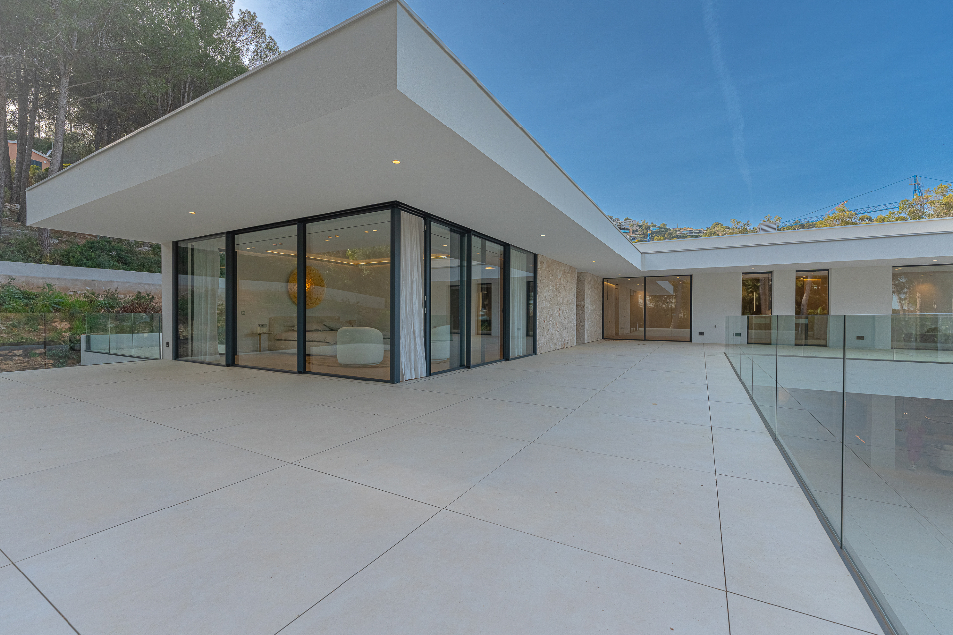 Moderne Luxusvilla in Bestlage - 35