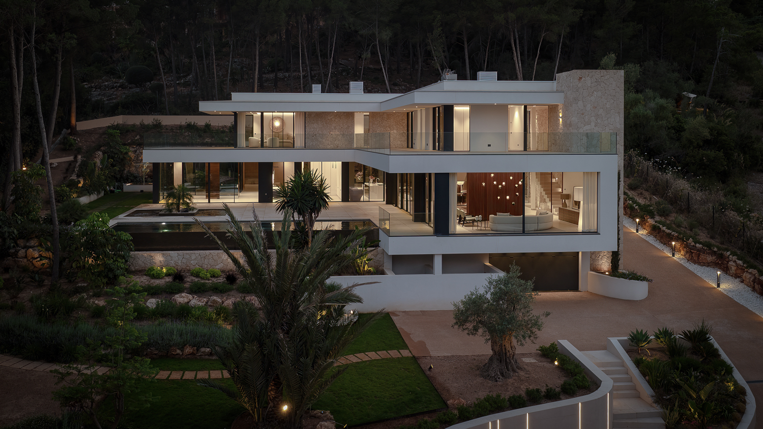 Moderne Luxusvilla in Bestlage - 40